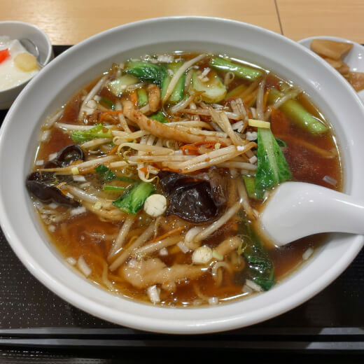 胖鴨　サンマー麺